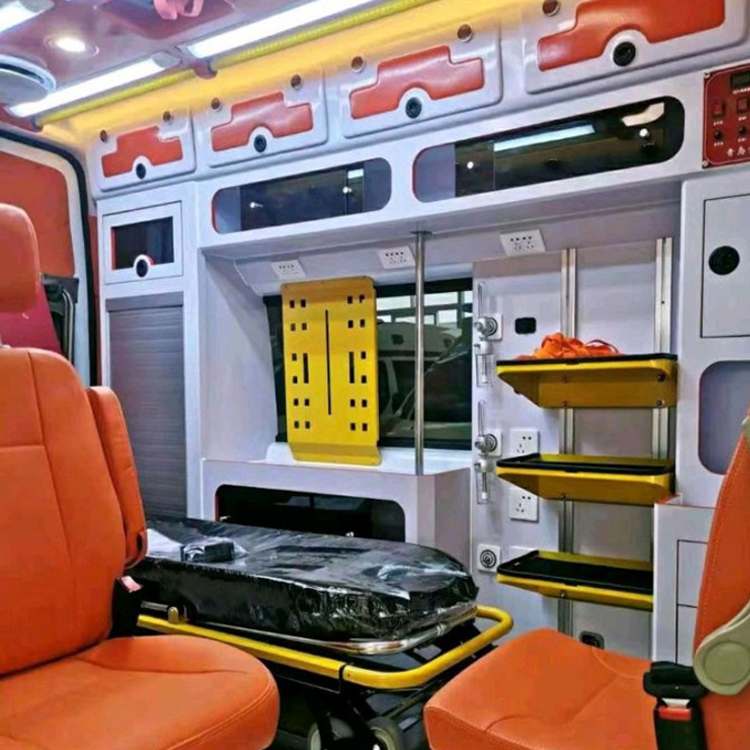 乌坡镇长途救护车护送病人租赁价格